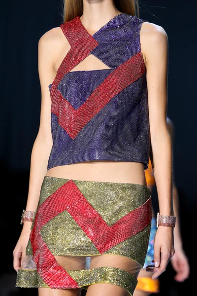Look 94